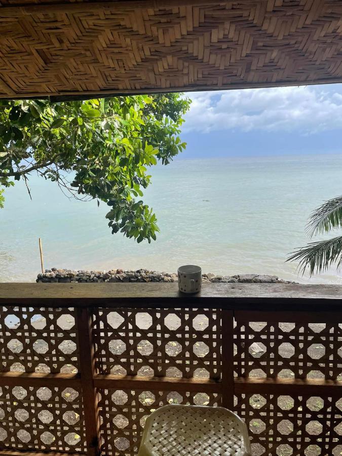 Borbon'S Treehouse By The Sea Bed & Breakfast Mambajao Bagian luar foto