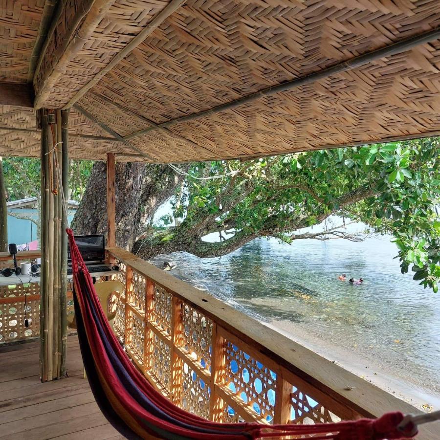 Borbon'S Treehouse By The Sea Bed & Breakfast Mambajao Bagian luar foto