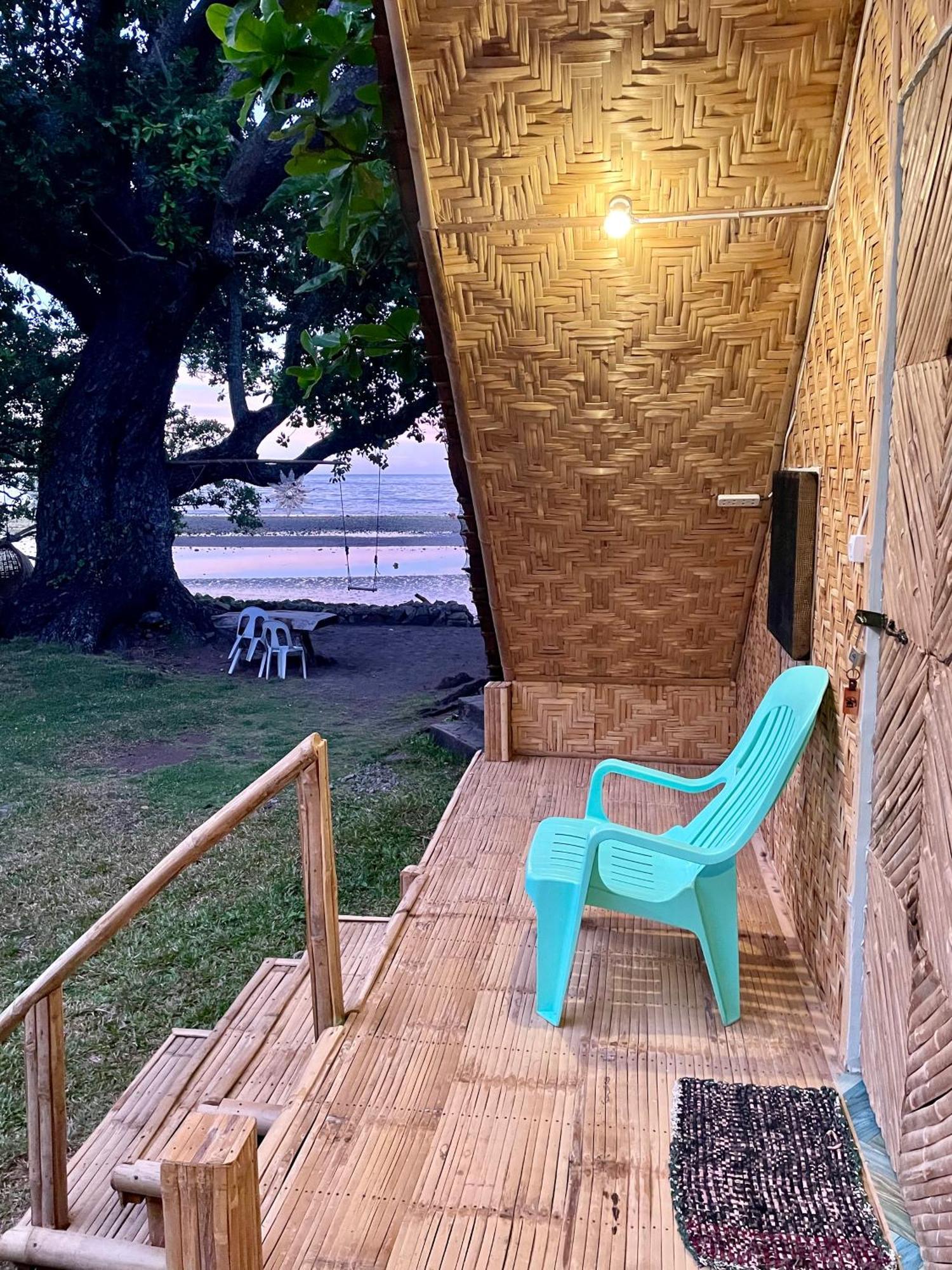 Borbon'S Treehouse By The Sea Bed & Breakfast Mambajao Bagian luar foto